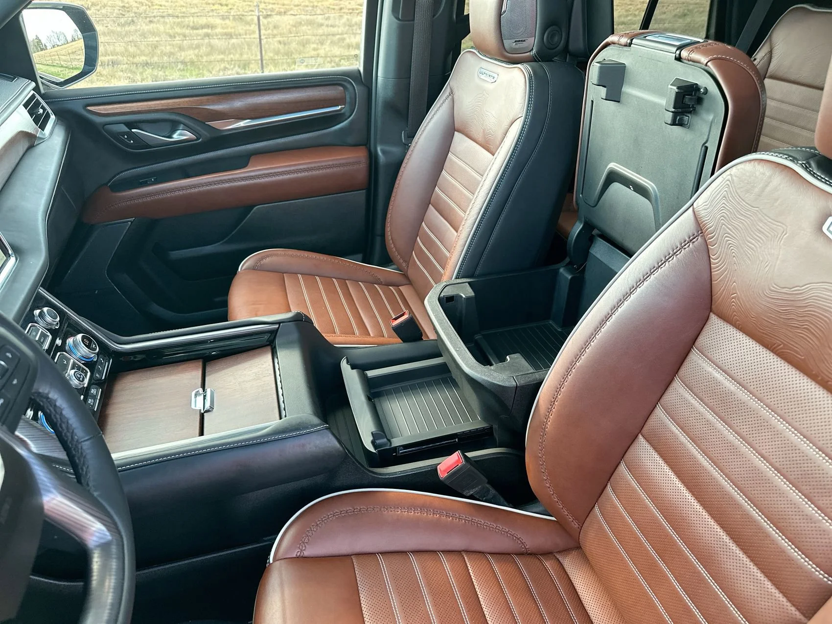 Used 2023 Onyx Black GMC Denali Ultimate image 21