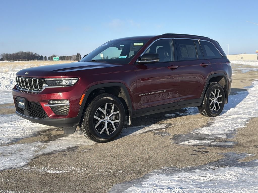 Used 2025 Jeep Grand Cherokee Limited with VIN 1C4RJHBG6SC273037 for sale in Saint Charles, Minnesota