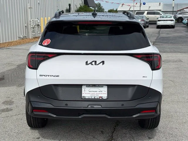 New 2027 Glacial White Pearl / Black Ro Kia X-Line image 6