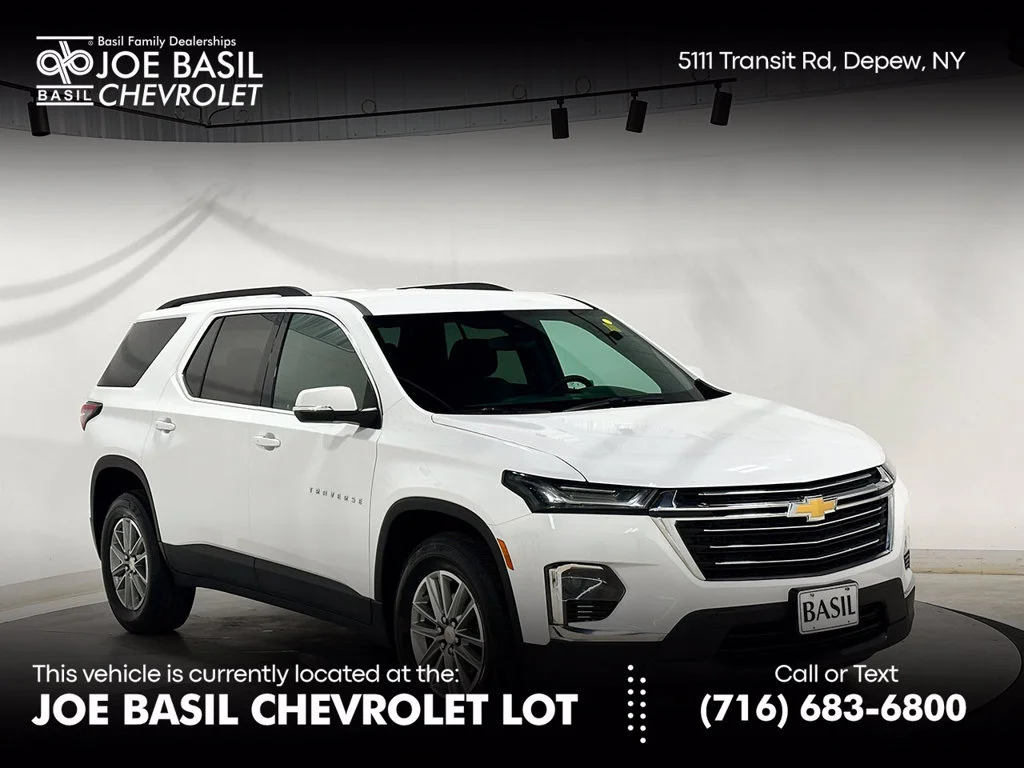 Used 2023 SUMMIT WHITE Chevrolet LT Cloth image 1