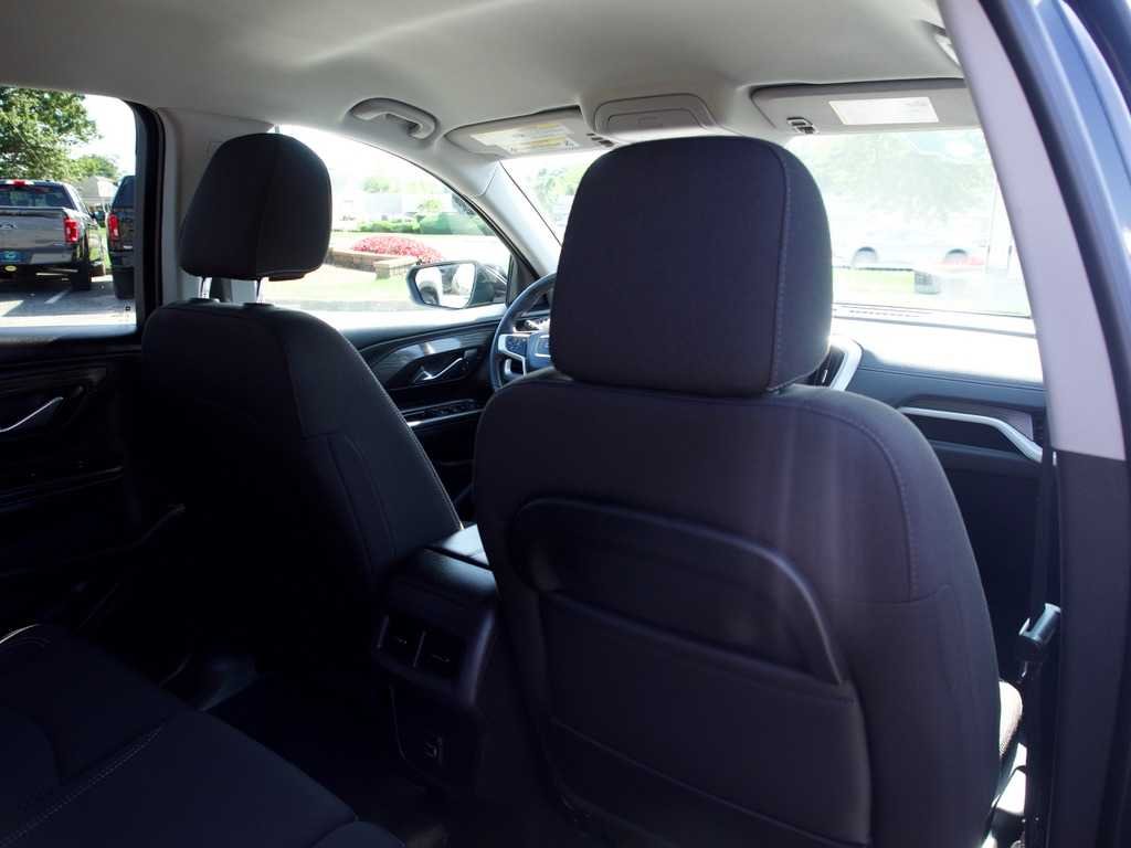 2023 GMC Terrain SLE - Photo 29