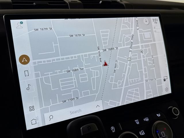 New 2026 Fuji White Land Rover X-Dynamic SE image 16