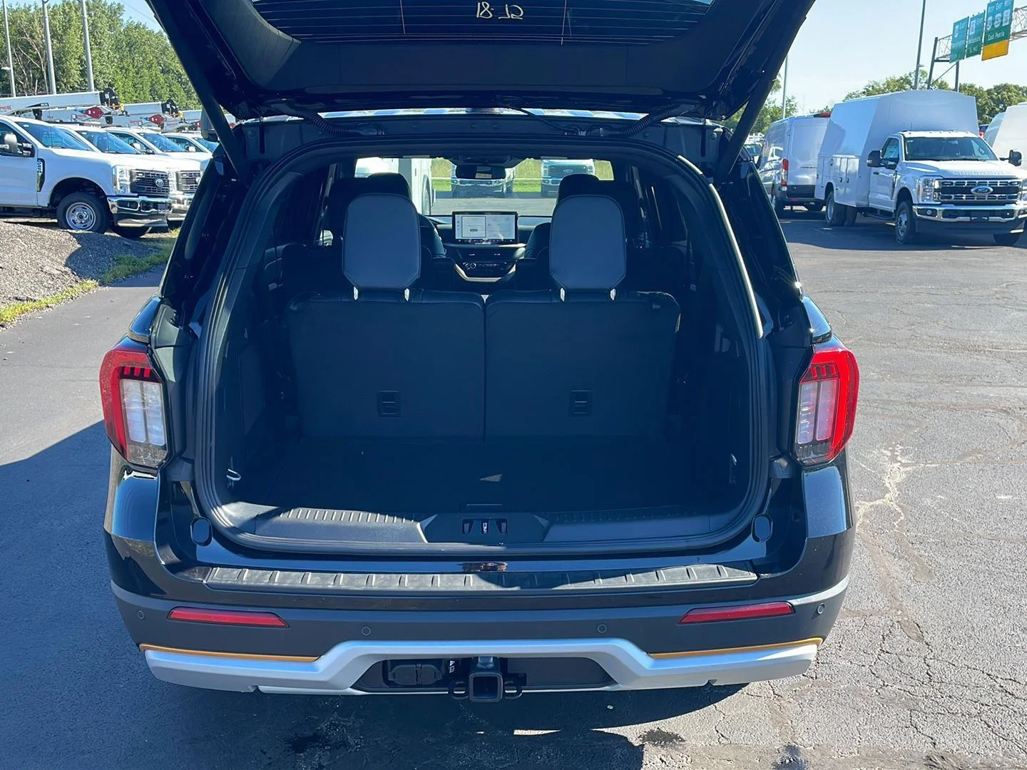 New 2026 Agate Black Metallic Ford Tremor image 35