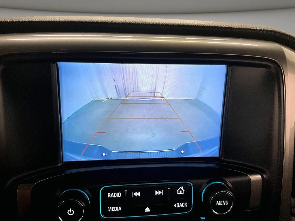 Used 2018 Gray Chevrolet LT image 15