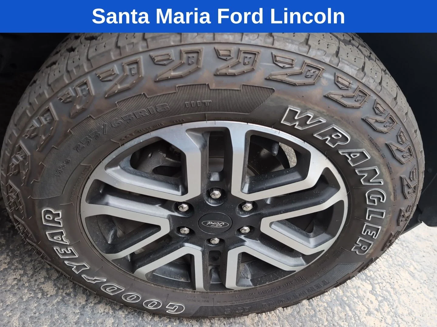 Used 2024 Shadow Black Ford Lariat image 4