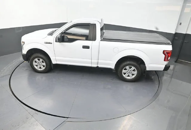 Used 2016 White Ford XL image 22