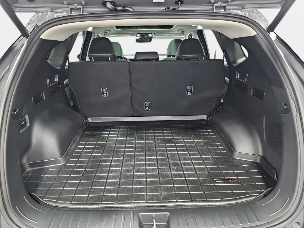 Used 2025 Gray Hyundai Limited image 14