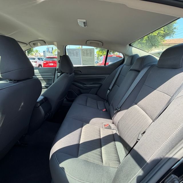 Used 2024 Black Nissan 2.5 SV image 31