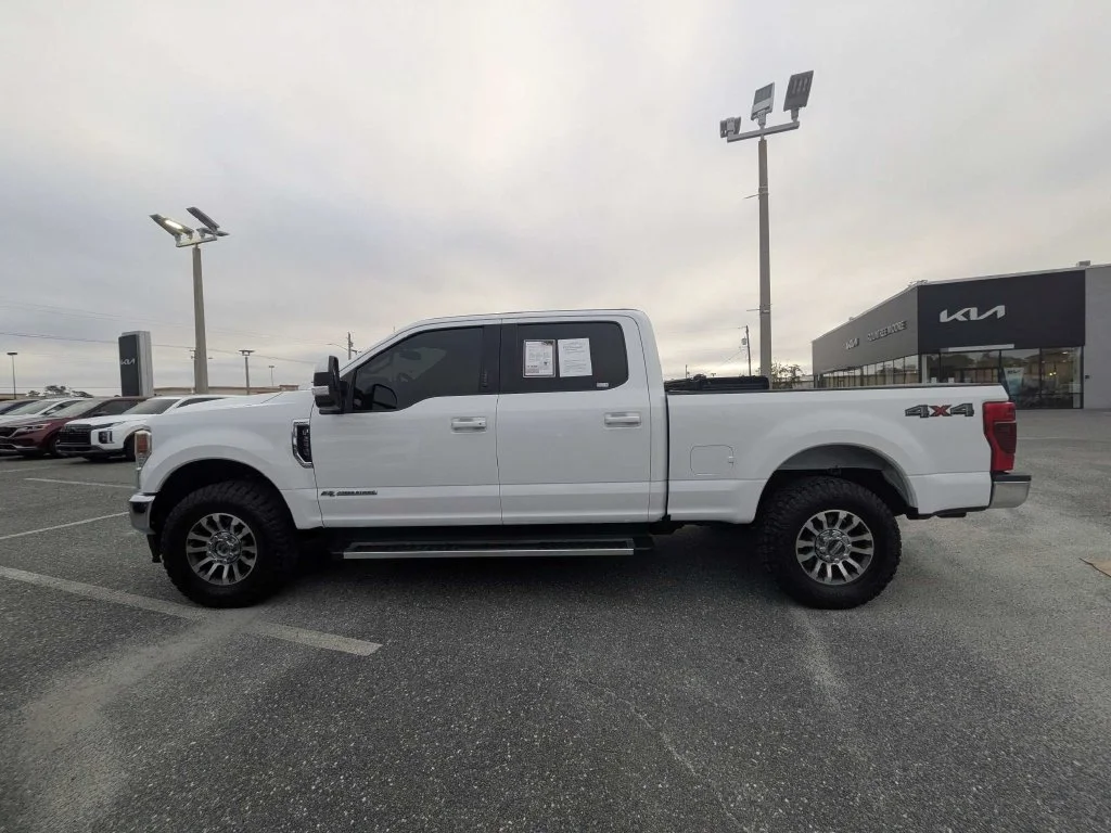 Used 2022 Oxford White Ford Lariat image 6