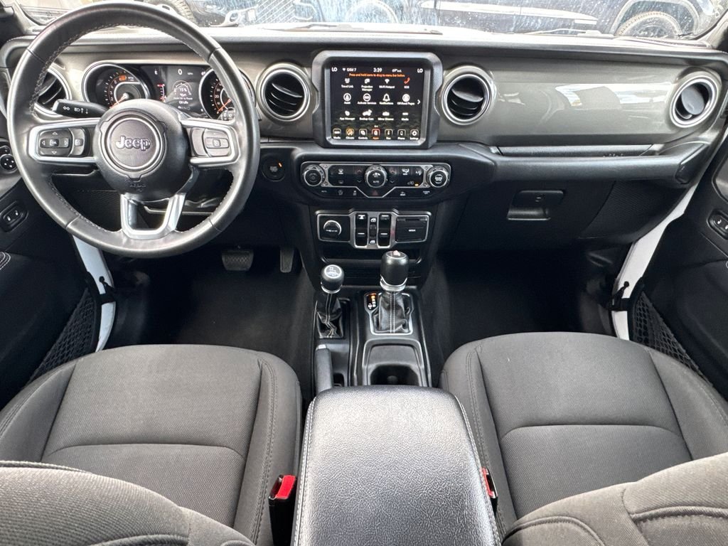 Certified Used 2023 White/off-white Jeep Sahara image 20