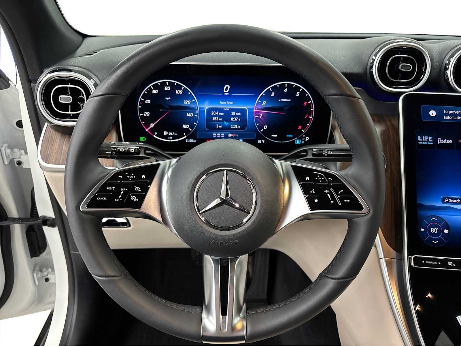 Used 2026 Polar White Mercedes-Benz GLC 300 image 20