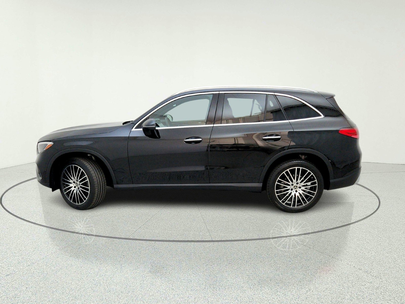Certified Used 2023 Black Mercedes-Benz GLC 300 image 14