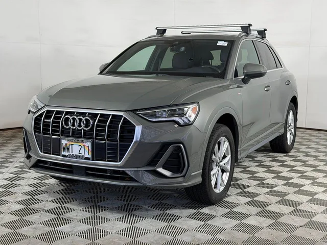 2023 Audi Q3 Premium Plus 45 TFSI S line quattro Tiptronic