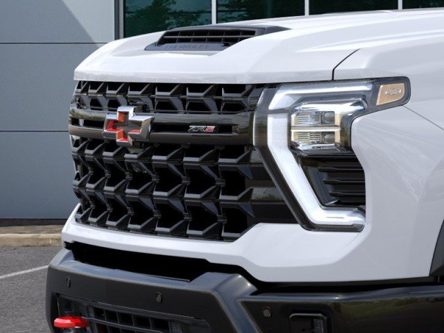 2026 Chevrolet Silverado 2500 HD ZR2 - Photo 13