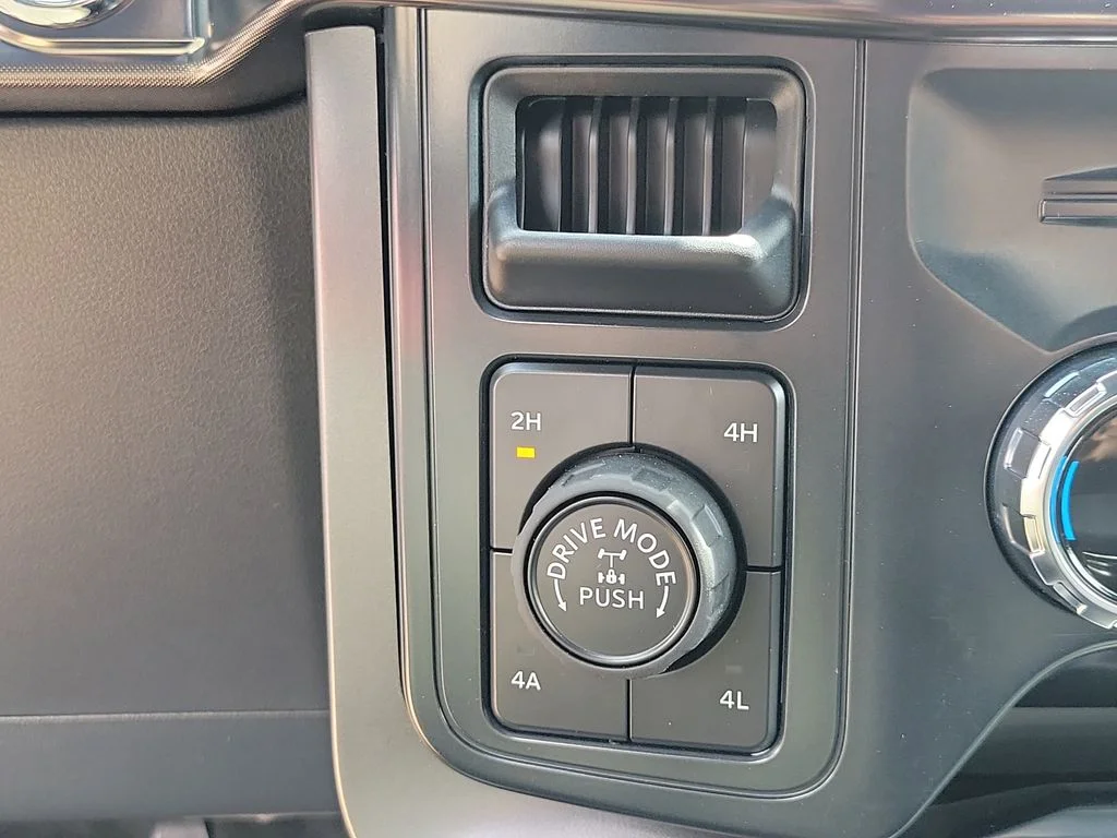 New 2026 Agate Black Metallic Ford Tremor® image 30