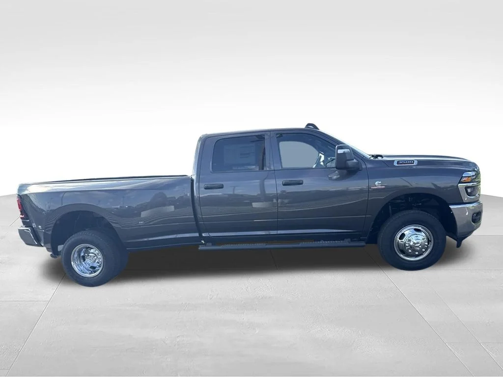 New 2027 Granite Crystal Metallic Clearcoat RAM TRADESMAN image 2