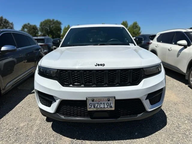 Used 2023 White Jeep Altitude X image 2
