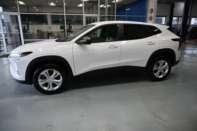 New 2026 Summit White Chevrolet LS image 7