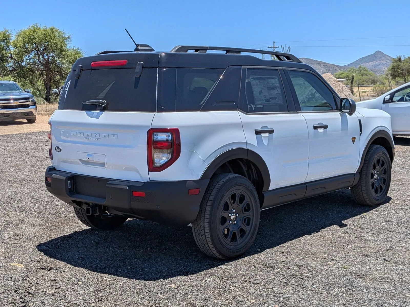 New 2026 Oxford White Ford Badlands® image 5