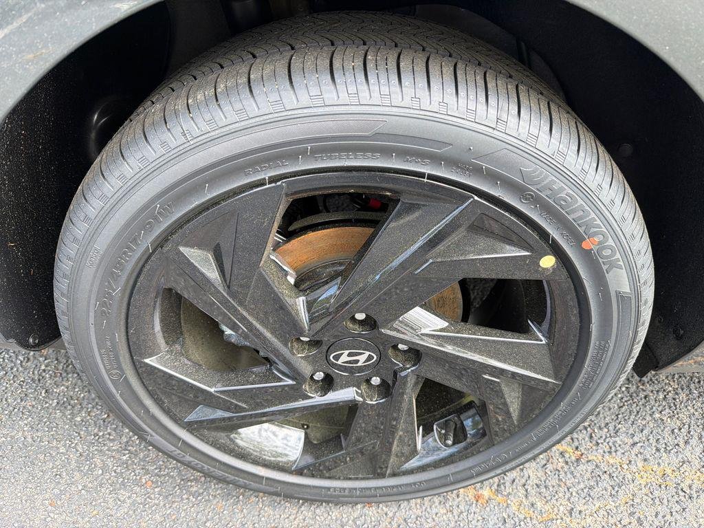 New 2026 Gray Hyundai SEL Sport Premium image 17