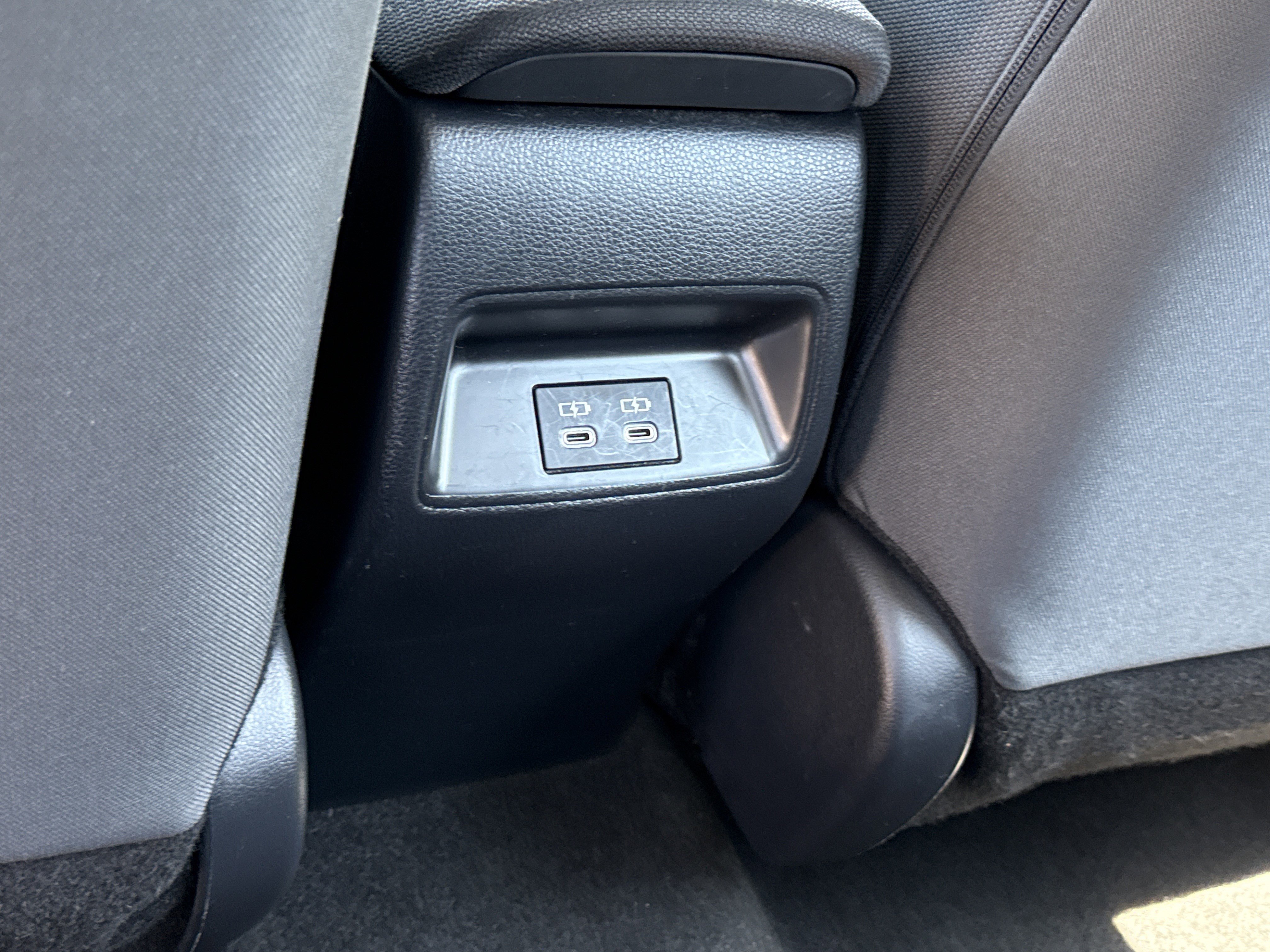 2024 Toyota Corolla LE - Photo 18