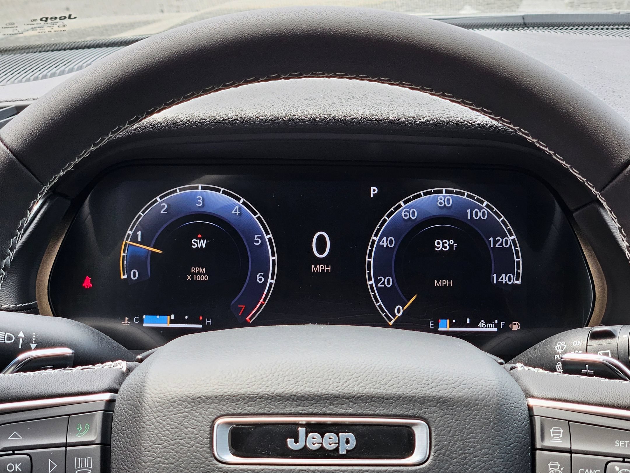 New 2026 Diamond Black Crystal Pearlcoat Jeep Laredo image 15