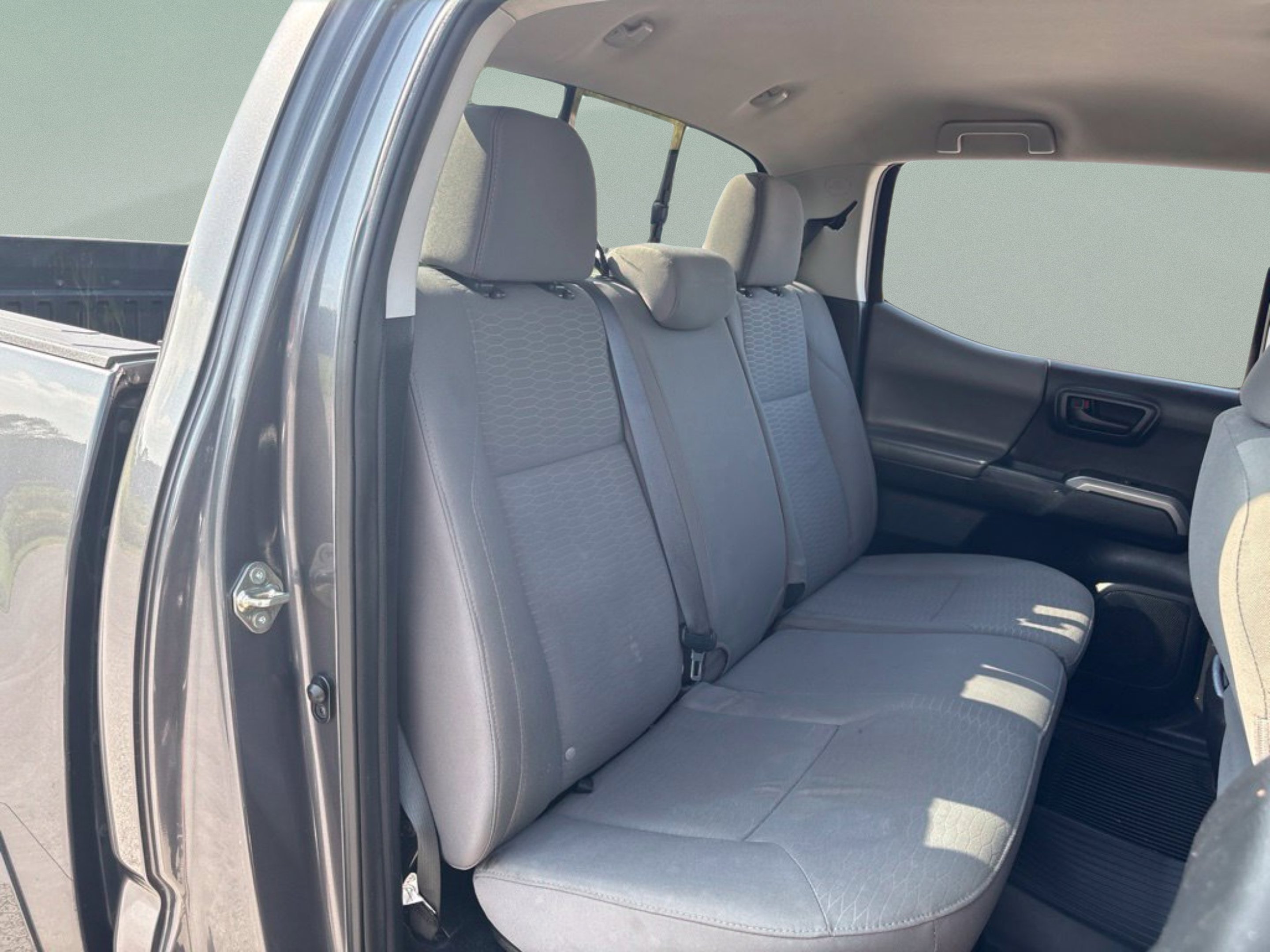 Used 2017 Magnetic Gray Metallic Toyota SR5 image 22