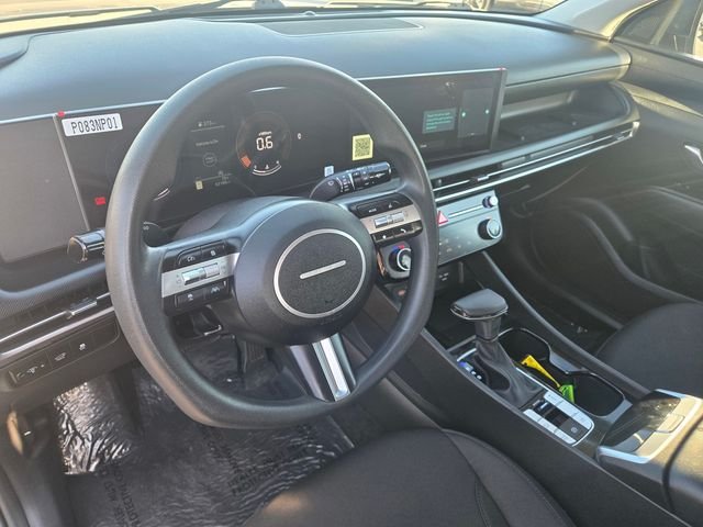 Used 2025 Silver Hyundai SEL image 10