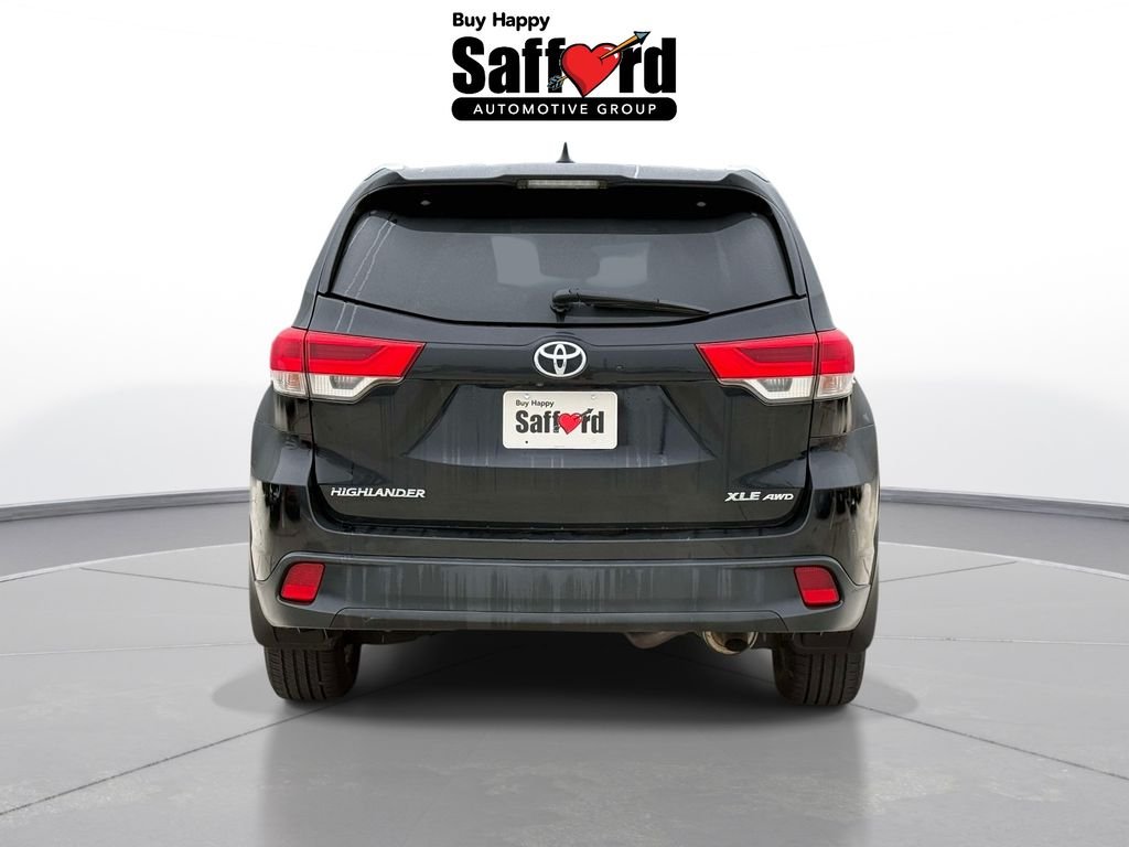 Used 2017 Black Toyota XLE image 7