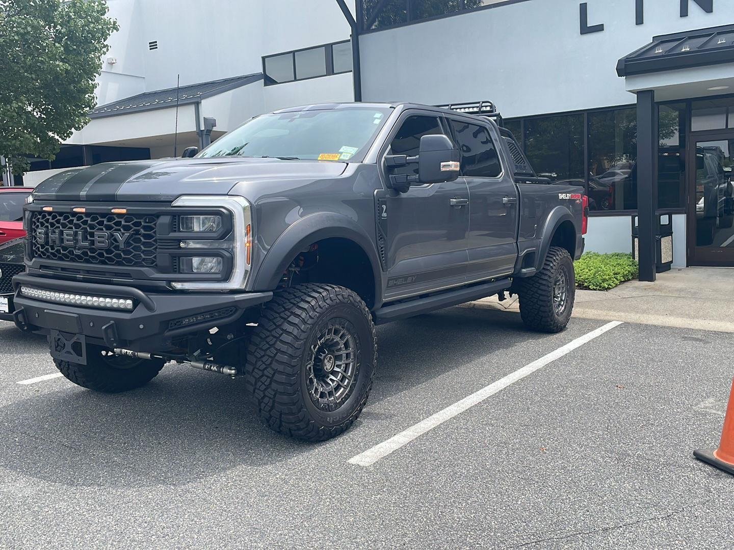 2025 Ford F-250 Lariat 4x4 Crew Cab 6-3/4' Box's photo