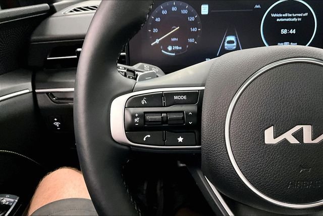 2026 Kia K5 GT - Photo 27