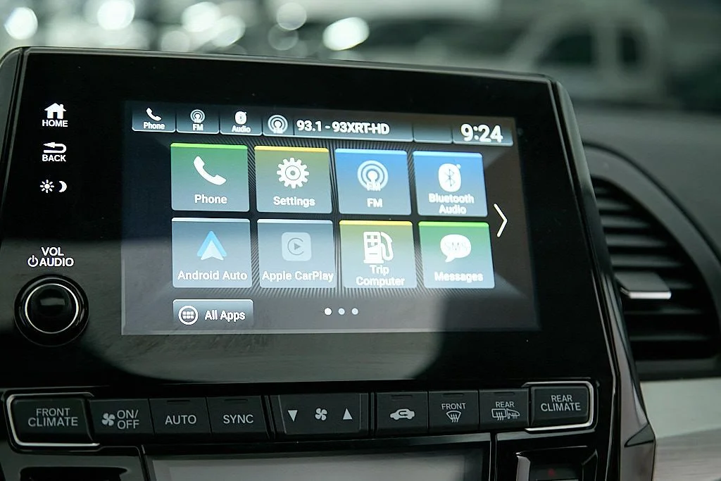 Used 2018 Gray Honda EX-L image 31