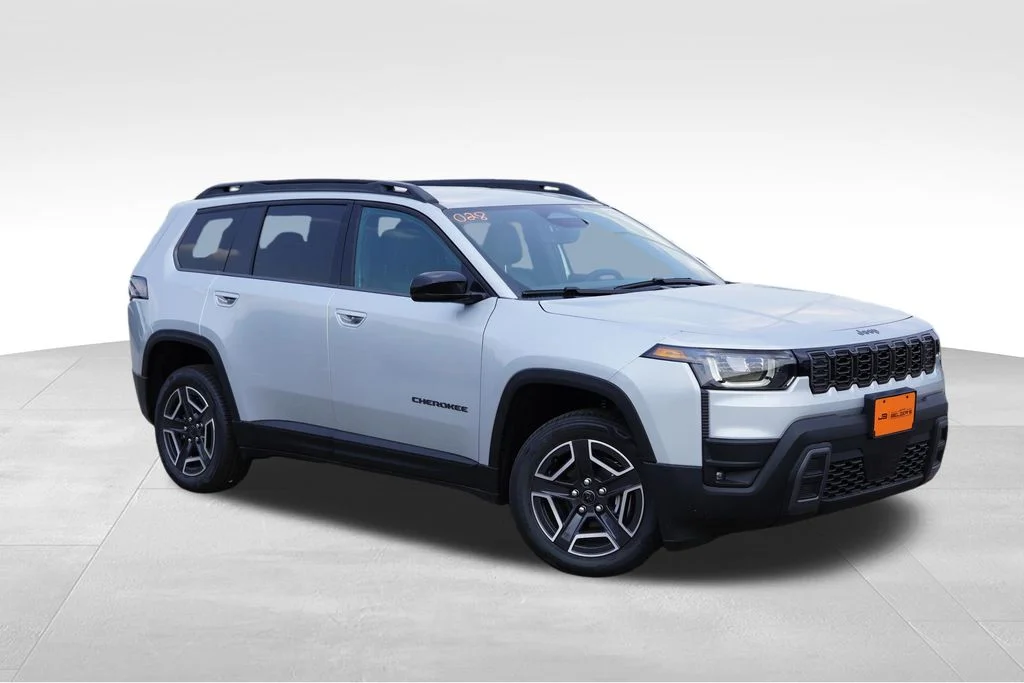 New 2026 Silver Zynith Clearcoat Jeep Limited image 1
