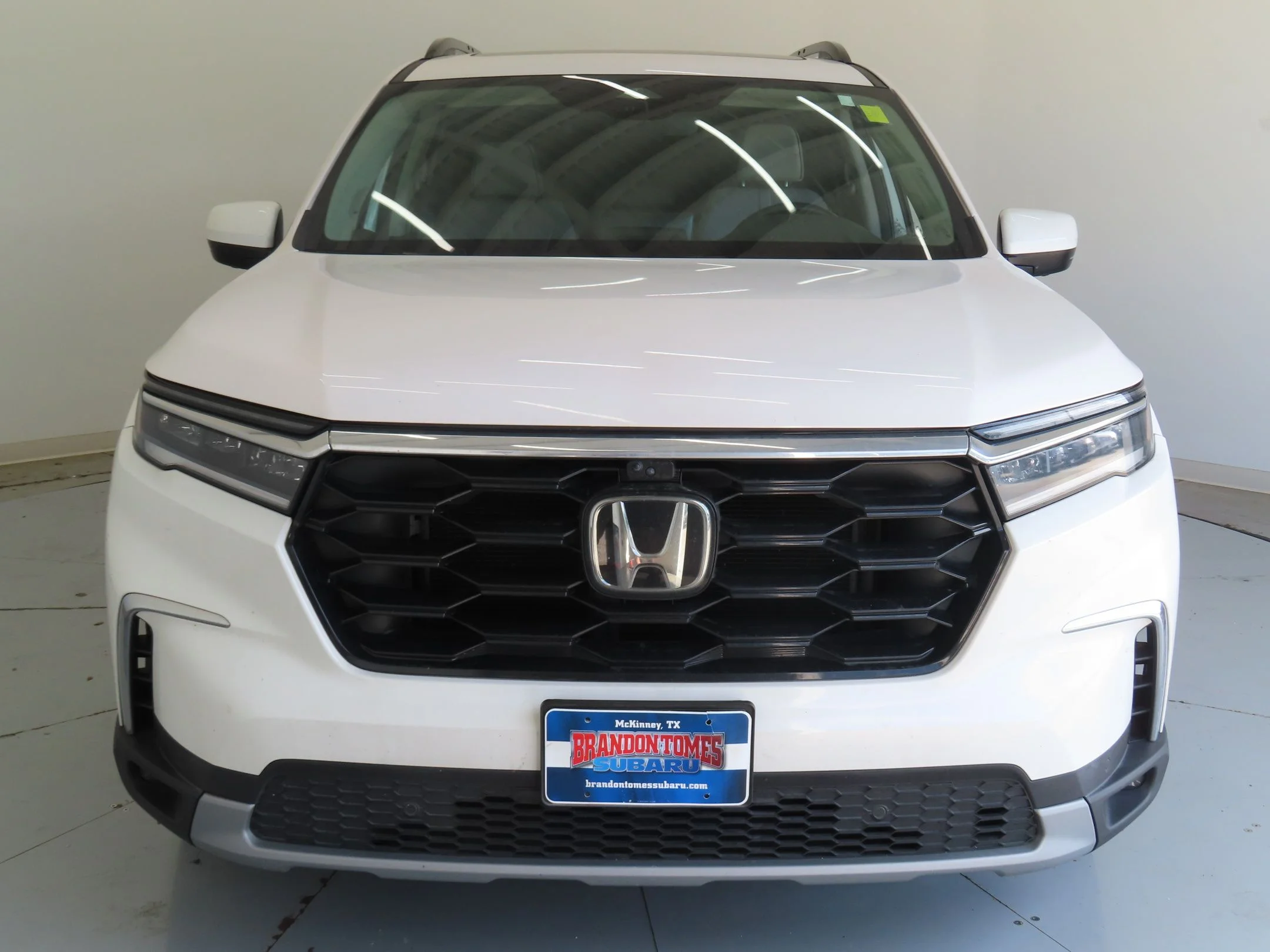 Used 2023 White Honda Elite image 9