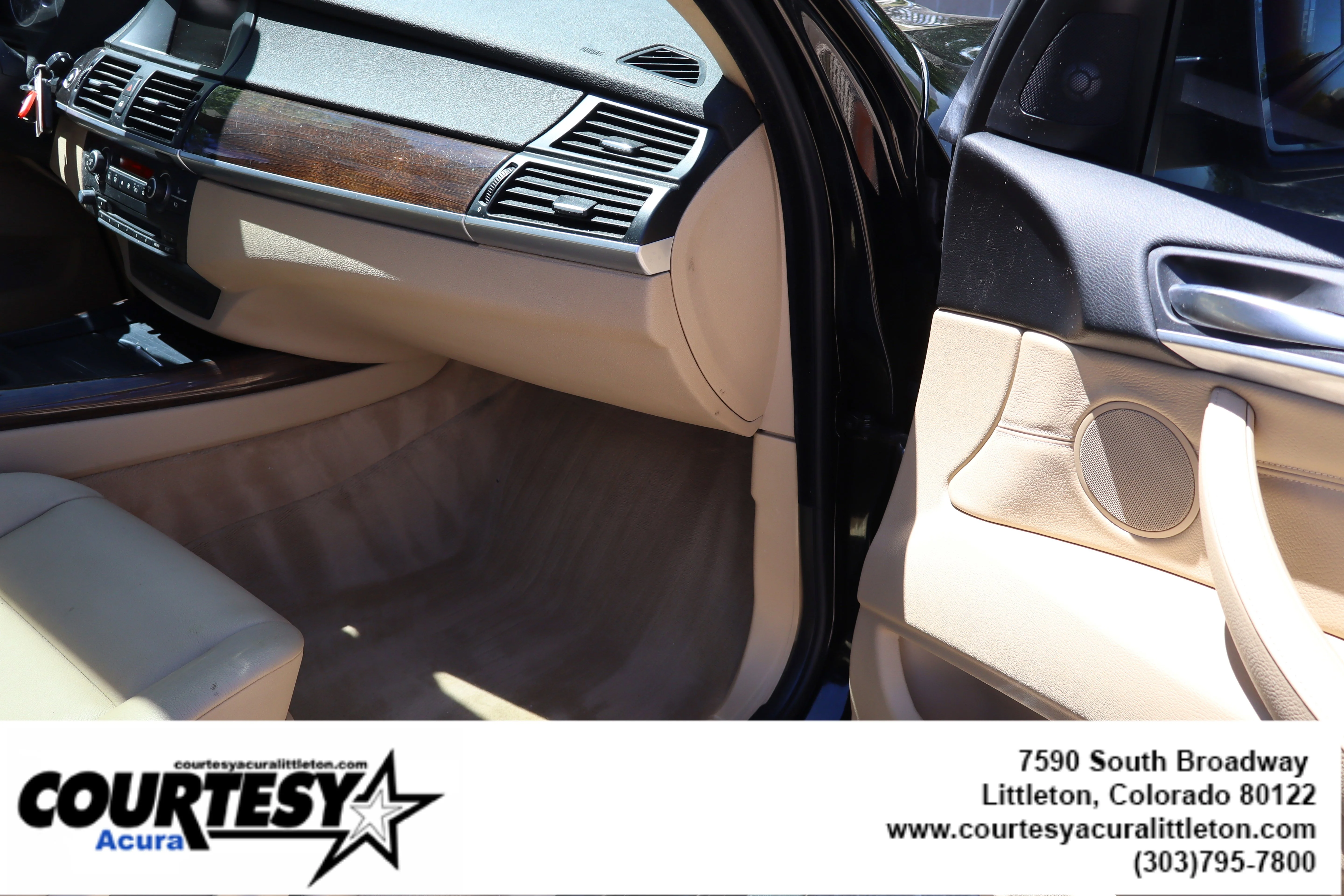 Used 2008 Black BMW 3.0si image 31