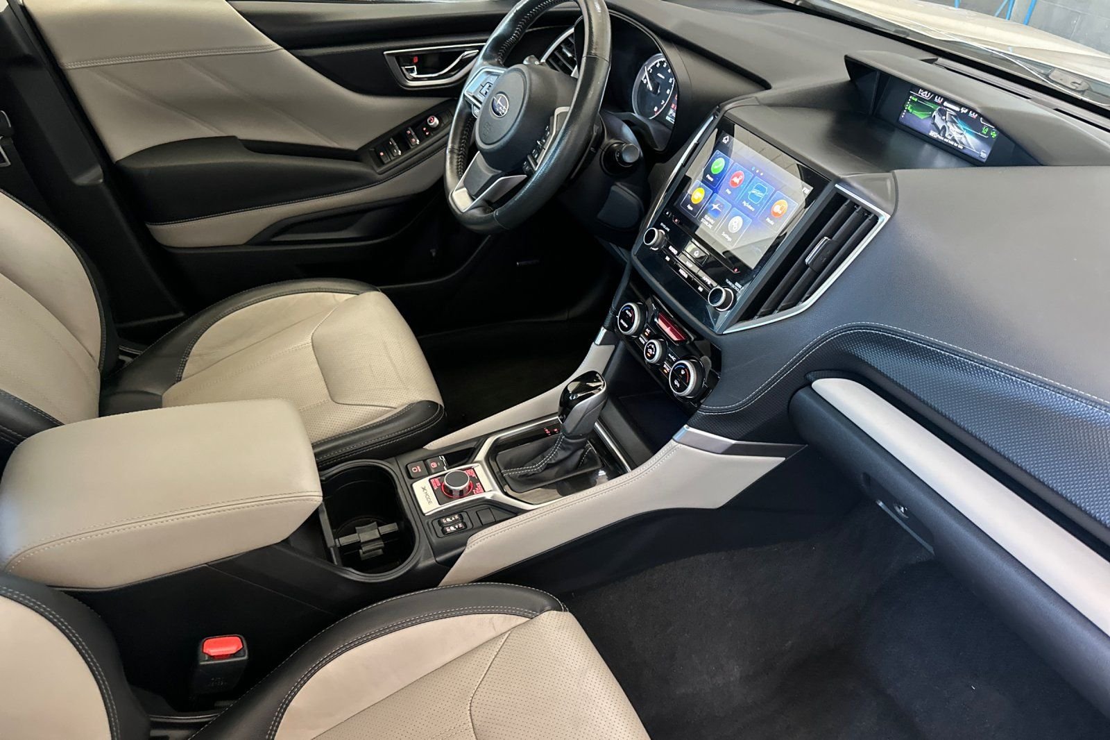 Used 2023 White Subaru Limited image 16