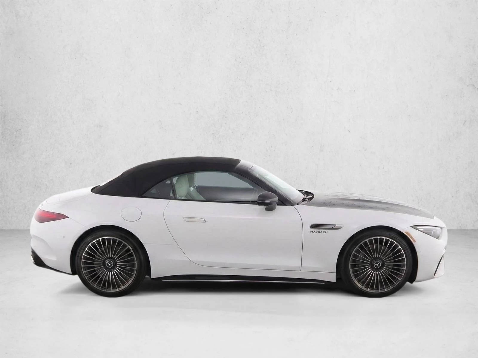 Used 2026 Manufaktur Moonlight White Magno Mercedes-Benz Maybach SL 680 Monogram Series image 8