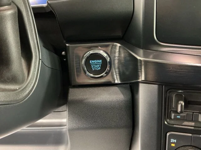 Certified Used 2025 Glacier Gray Metallic Tri-Coat Ford Lariat image 27