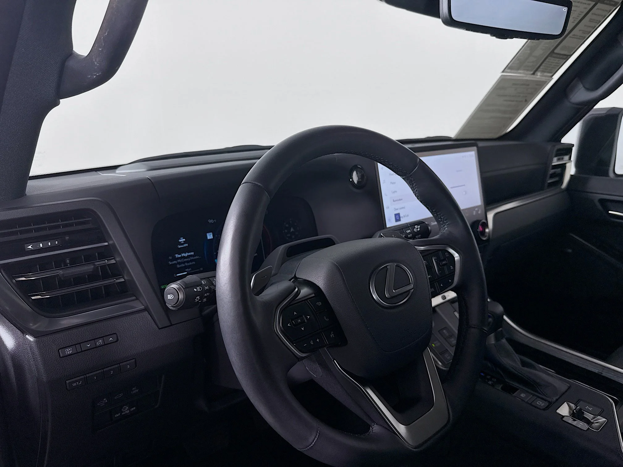 Used 2024 NEBULA GRAY PEARL Lexus 550 Luxury+ image 9