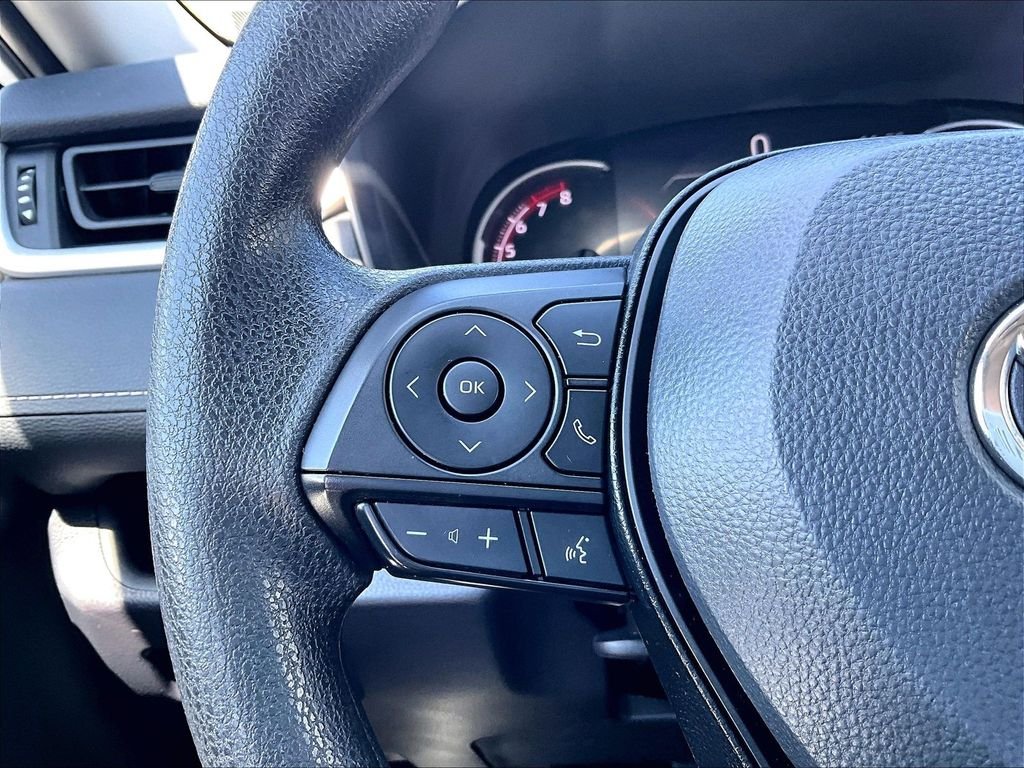 Used 2025 Ice Toyota LE image 23