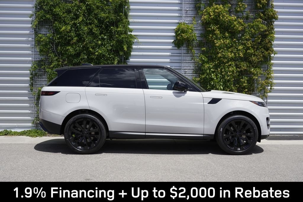 New 2026 Borasco Grey LAND ROVER SE image 7