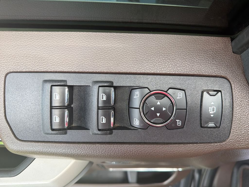 Used 2017 Black Ford King Ranch image 7