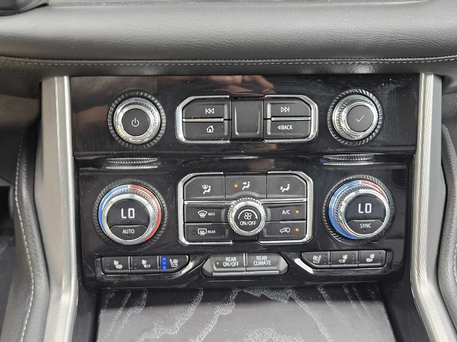 Used 2023 Onyx Black GMC Denali image 13