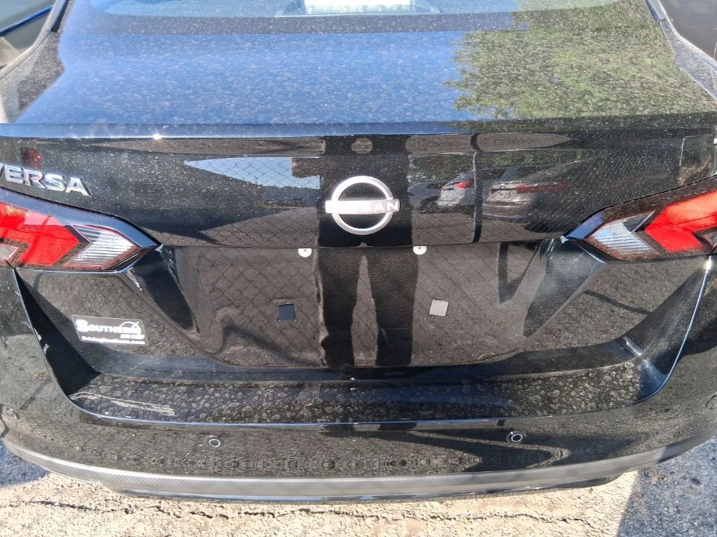 Used 2025 Black Nissan 1.6 SV image 16