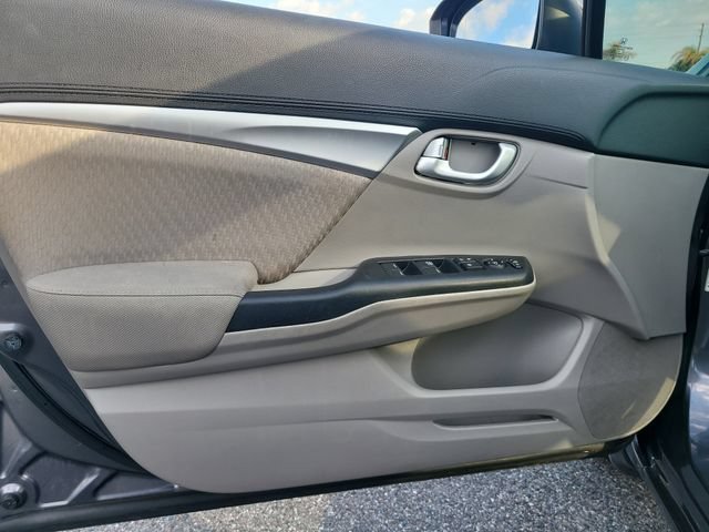 Used 2015  Honda EX image 14