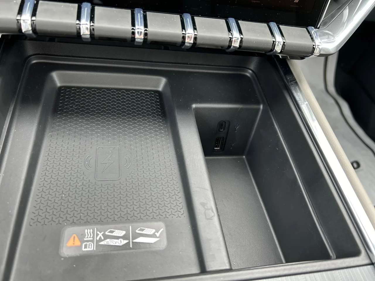2026 GMC Acadia Elevation - Photo 14