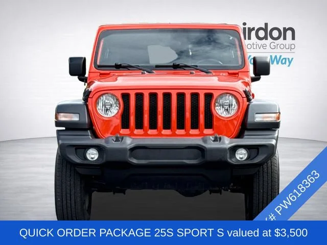 Used 2023 Punkn Metallic Clearcoat Jeep Sport S image 3