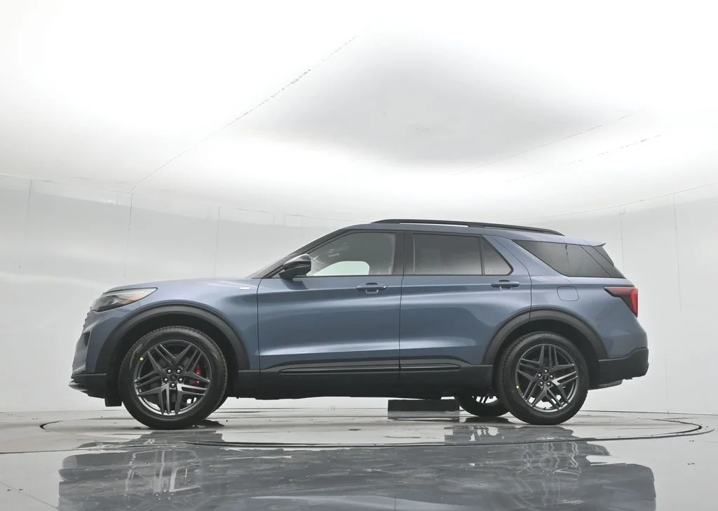 New 2026 Vapor Blue Metallic Ford ST-Line image 54
