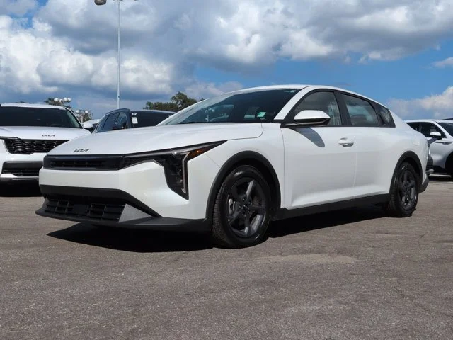 2025 Kia K4