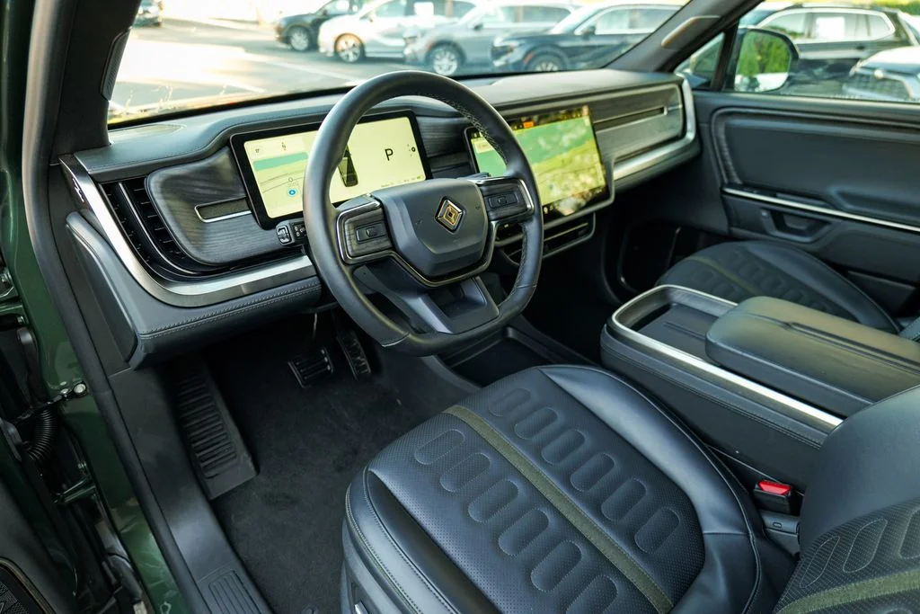 Used 2025 Green Rivian Adventure Dual Motor Standard Pack image 19